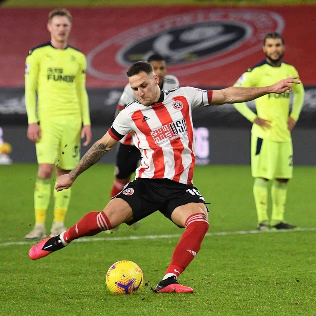 プレミアリーグさんのインスタグラム写真 - (プレミアリーグInstagram)「𝑺𝒉𝒂𝒓𝒑 shooter ⚔️」1月13日 4時38分 - premierleague