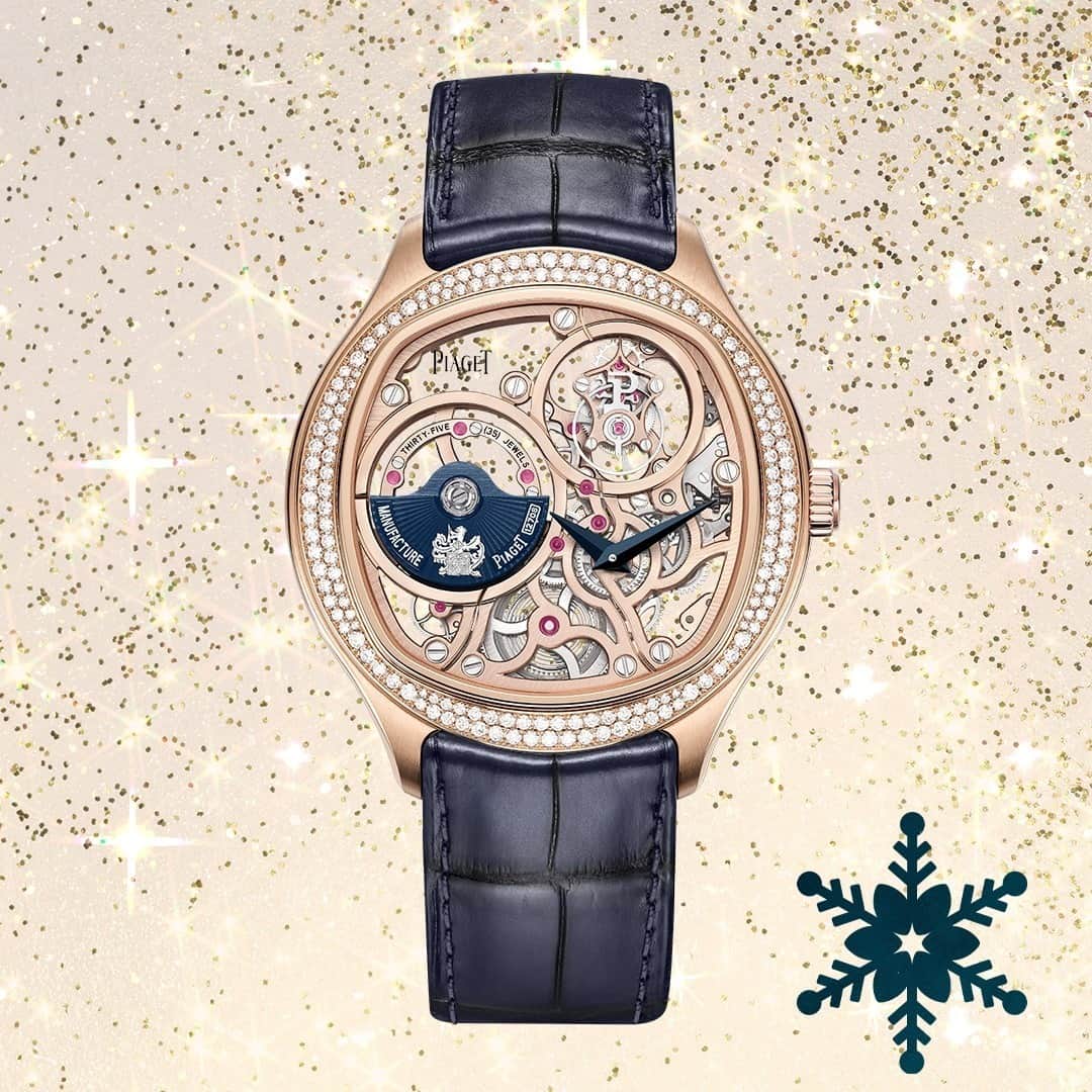 ピアジェさんのインスタグラム写真 - (ピアジェInstagram)「Bring the 𝒅𝒆𝒄𝒂𝒅𝒆𝒏𝒄𝒆 and sparkle of the most wonderful time of the year with you for 365 days and more with this #PiagetPolo Emperador watch.  A diamond-set bezel surrounds an ultra-thin automatic tourbillon skeleton movement, a watch for the 𝒔𝒐𝒑𝒉𝒊𝒔𝒕𝒊𝒄𝒂𝒕𝒆𝒅 connoisseur with a taste for 𝒂𝒖𝒅𝒂𝒄𝒊𝒕𝒚. - #Piaget #PiagetHoliday #ExtraordinaryHoliday #PiagetWatches #LuxuryWatch」1月13日 5時00分 - piaget