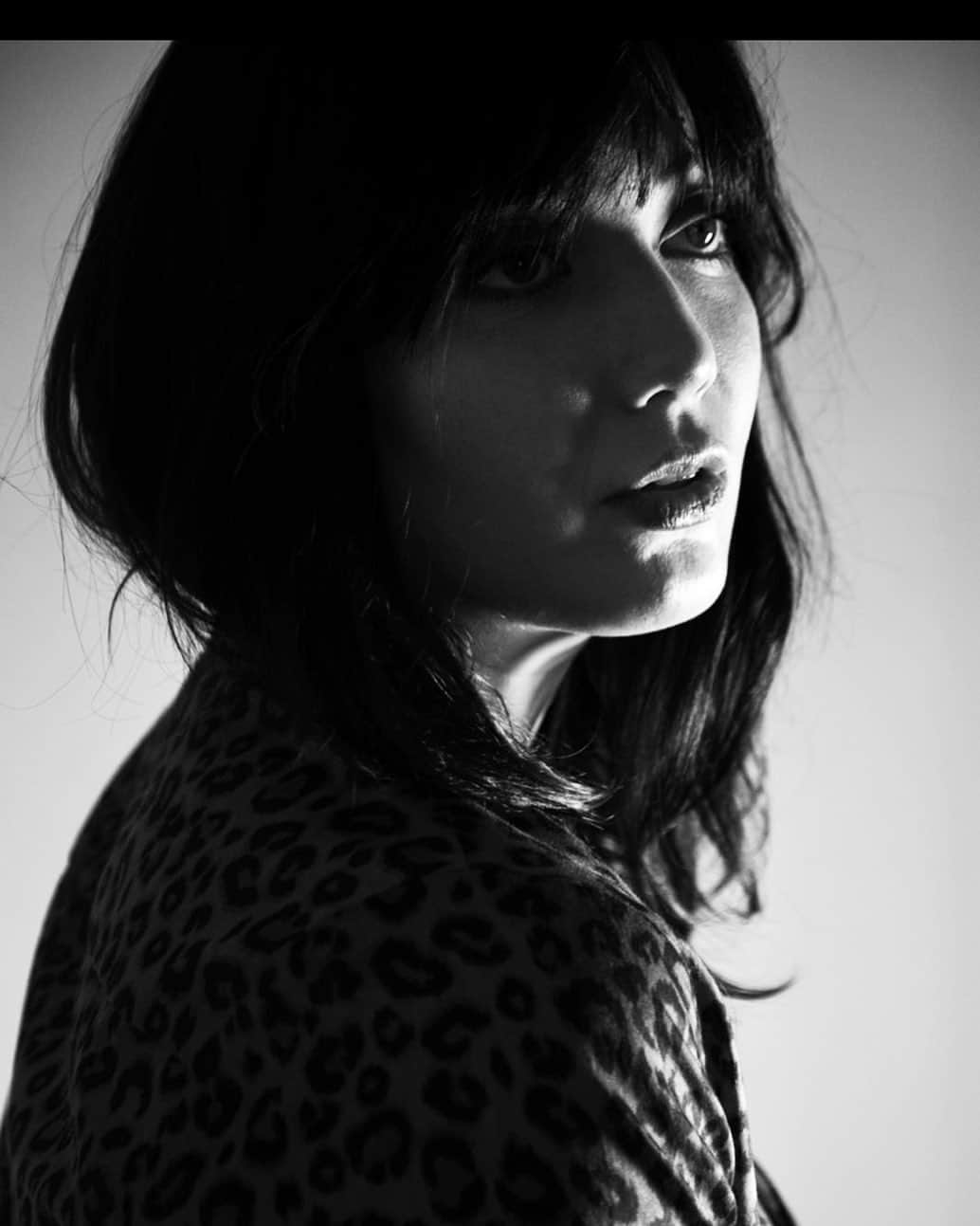 デイジー・ロウのインスタグラム：「Forever in leopard print PJS 📸 @kirktruman」