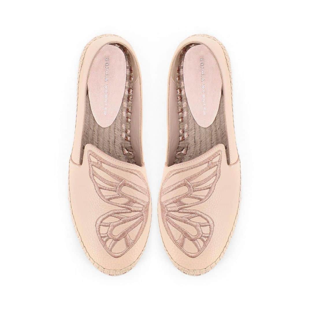 SOPHIA WEBSTERさんのインスタグラム写真 - (SOPHIA WEBSTERInstagram)「A sunshine essential… Our butterfly espadrilles are ready and waiting for whenever you take flight! 🦋☀️⁣ ⁣ 📸 Shout out to @bold_fashion_jd for sharing her winning wings! 💖⁣ ⁣ P.S. Some may have just landed in the sale… Swipe to check them out! 👀⁣ ⁣ #SophiaWebster #SophiaWebsterWings ⁣」1月13日 5時31分 - sophiawebster