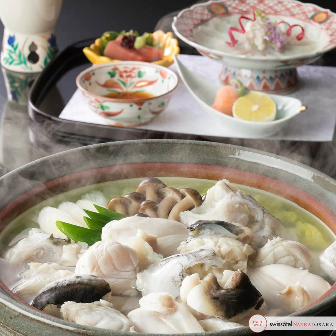 スイスホテル南海大阪さんのインスタグラム写真 - (スイスホテル南海大阪Instagram)「九州産の河豚をふんだんに使ったお料理で、心もからだもあったかく。#花暦 #和食  Take a sip of warmth goodness, featuring Kyushu's prized product, the Pufferfish. #HanaGoyomiOsaka #Fugu #Pufferfish #Kaiseki」1月13日 5時47分 - swissotelnankaiosaka_official