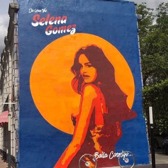 Always With Selenaのインスタグラム：「BAILA CONMIGO DE UNA VEZ IS COMING SOON !! Estamos tan emocionados y contentos con este nuevo proyecto, no puedo esperar para escuchar esta canción.」