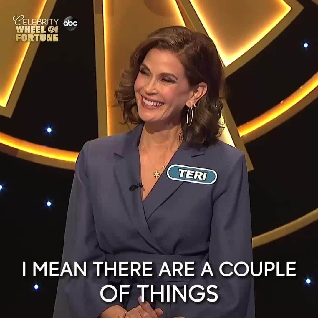 アメリカン・ブロードキャスティング・カンパニーのインスタグラム：「Only #CelebrityWheelOfFortune could recreate this ✨ICONIC✨ moment with @officialterihatcher 😉」