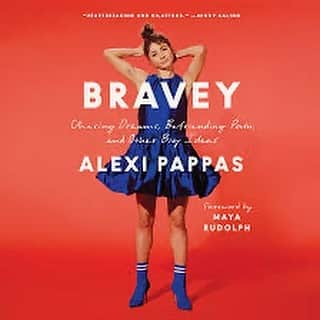 ロビン・タニーのインスタグラム：「My friend and cousin of sorts @alexipappas has written a memoir. This book is incredibly inspiring and unbelievably moving. It defies definition because it’s also funny and packed with real advice for anybody out there struggling. With everything going on in the world that pretty much includes all of us. Bravo Alexi! Do yourself a favor and Buy this for yourself, your daughter, your niece, or a friend. It will make anybody’s darkness brighter. What the world needs now is hope and Alexi is serving it.」