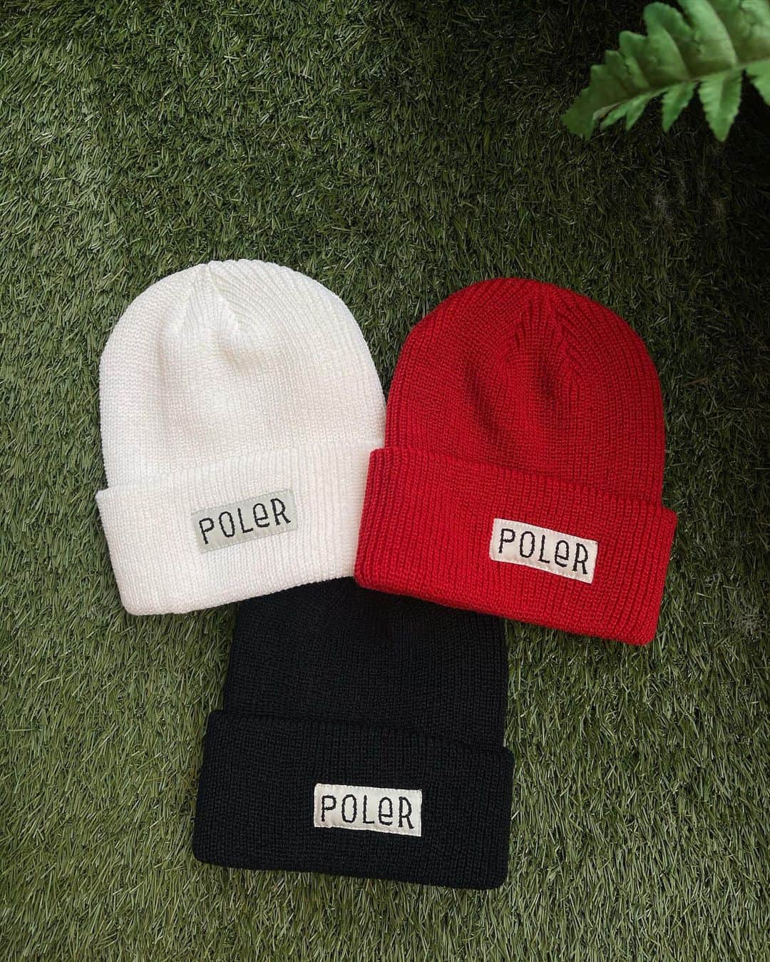Poler Outdoor Stuffさんのインスタグラム写真 - (Poler Outdoor StuffInstagram)「We have restocked BEANIES! Three different styles, three different colors each. $25 a pop. See you at the shop!!」1月13日 8時29分 - polerportland