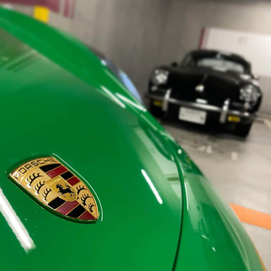 小河諒さんのインスタグラム写真 - (小河諒Instagram)「I could feel the history📖  Happy 25th anniversary #Boxster  #porsche  #356 #718」1月13日 8時34分 - ryo_ogawa_