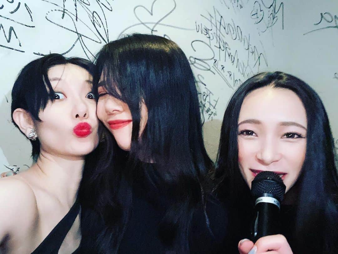 Ayaliv 濱田茉奈さんのインスタグラム写真 - (濱田茉奈Instagram)「I had been fun moment very much💙 Thanks  my best my @ayaliv ❤️lover I always have enjoyed for me by her💜🤍 Thanks a  lot always🟩🟩」1月13日 9時02分 - manahamada0222