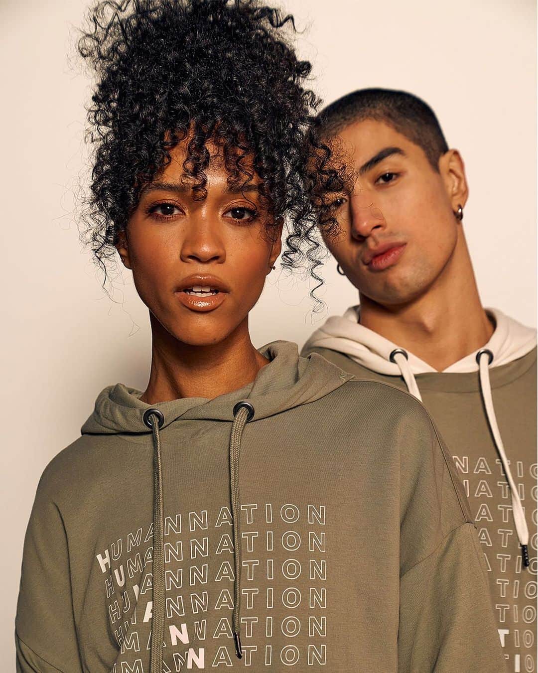 のインスタグラム：「Love powerfully, move purposefully. Committed to creating sustainable products for every body, HUMAN NATION stands for radical inclusivity and positive impact. Check out our favorites now in the Curated by Kohl’s collection. #Kohls」