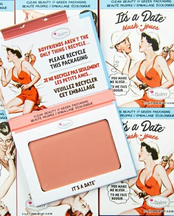 the Balmさんのインスタグラム写真 - (the BalmInstagram)「@che.mosley is fierce 🔥 in It’s a Date blush. Swipe to see how cute our recyclable packaging is ☺️♻️」1月13日 9時09分 - thebalm