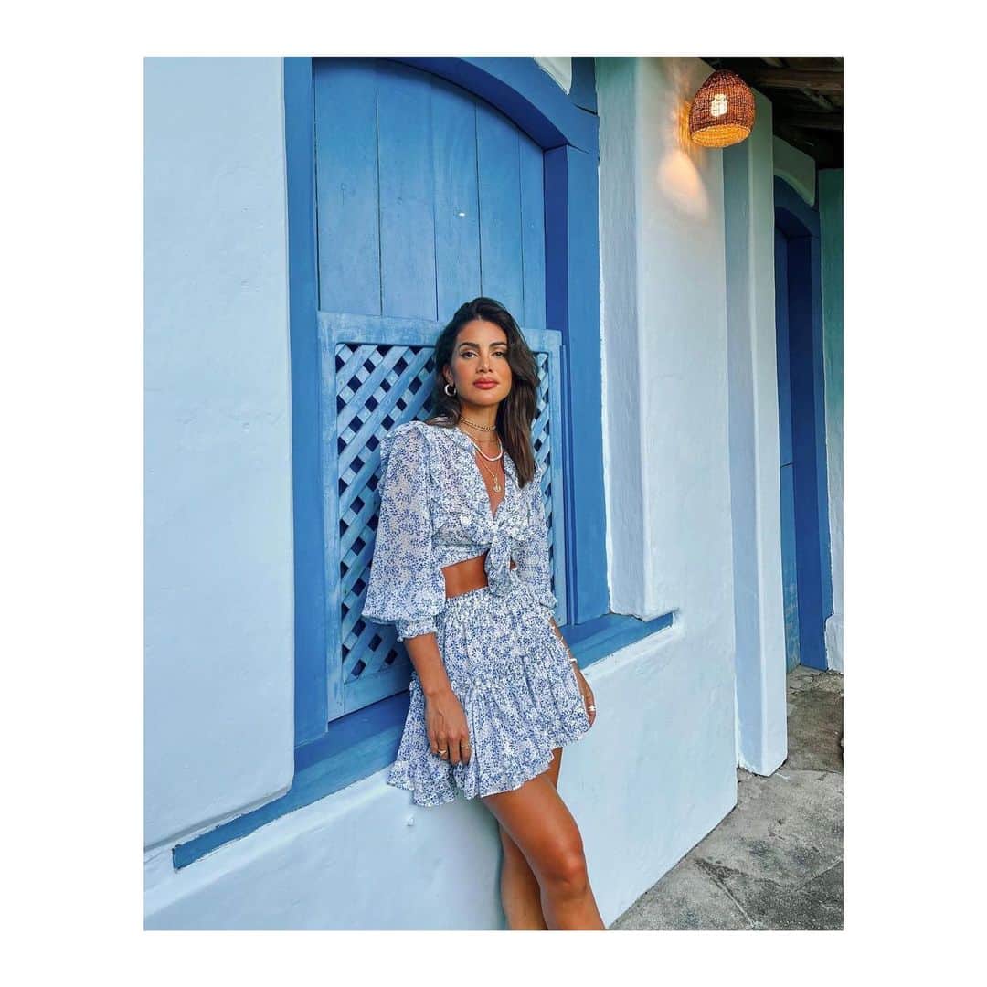 ティーバッグスのインスタグラム：「Blue is the warmest colour ✨ The stunning @camilacoelho in our Sacha top and Marion skirt. Tap through today’s story for our favorite #MISAmuse looks of the week. #MISAworld」