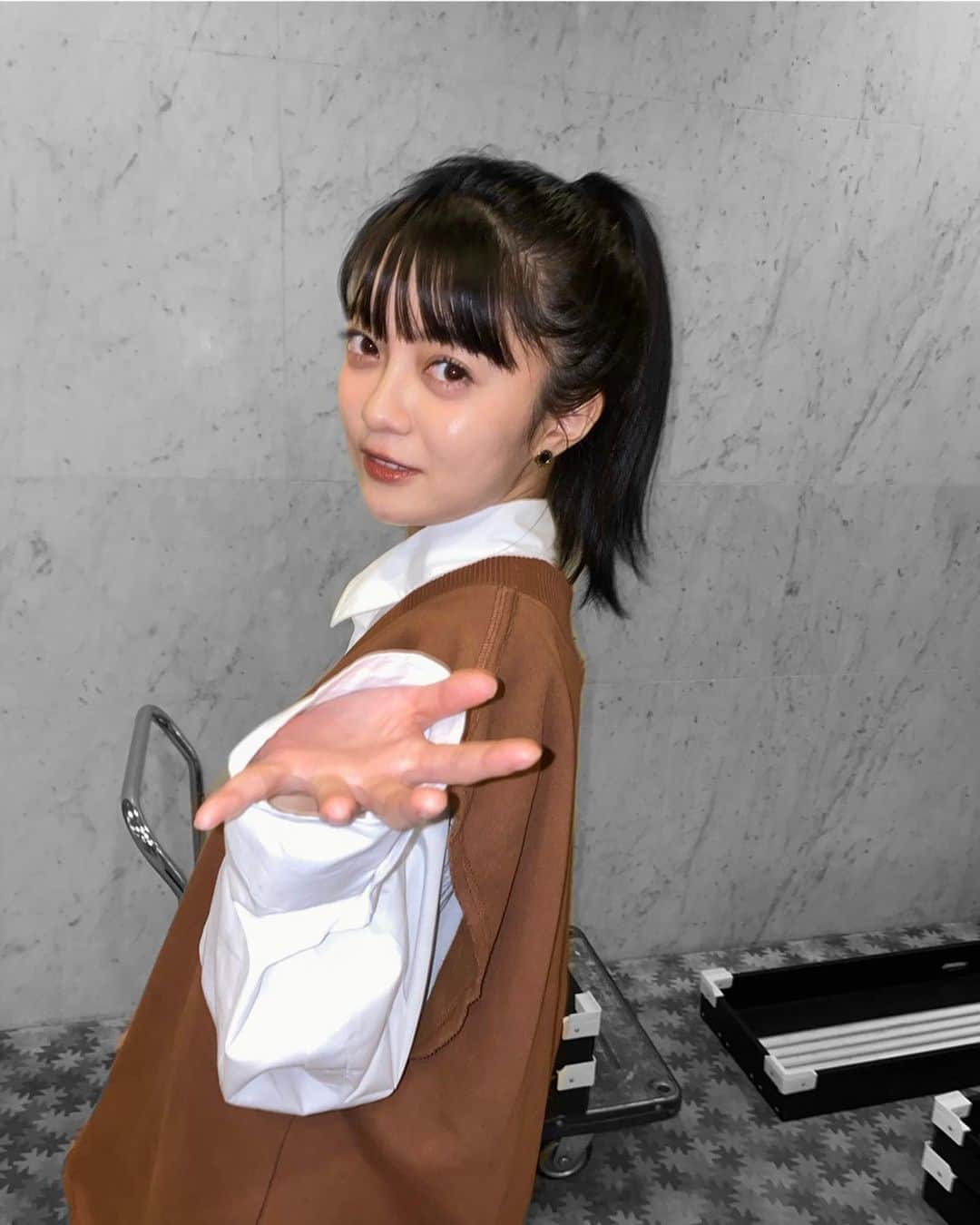 田中皓子さんのインスタグラム写真 - (田中皓子Instagram)「. たくさん笑ってくださいヨ！！！！ 今年もあと少しなんだからネ！！！！」12月20日 18時53分 - kouko_0616