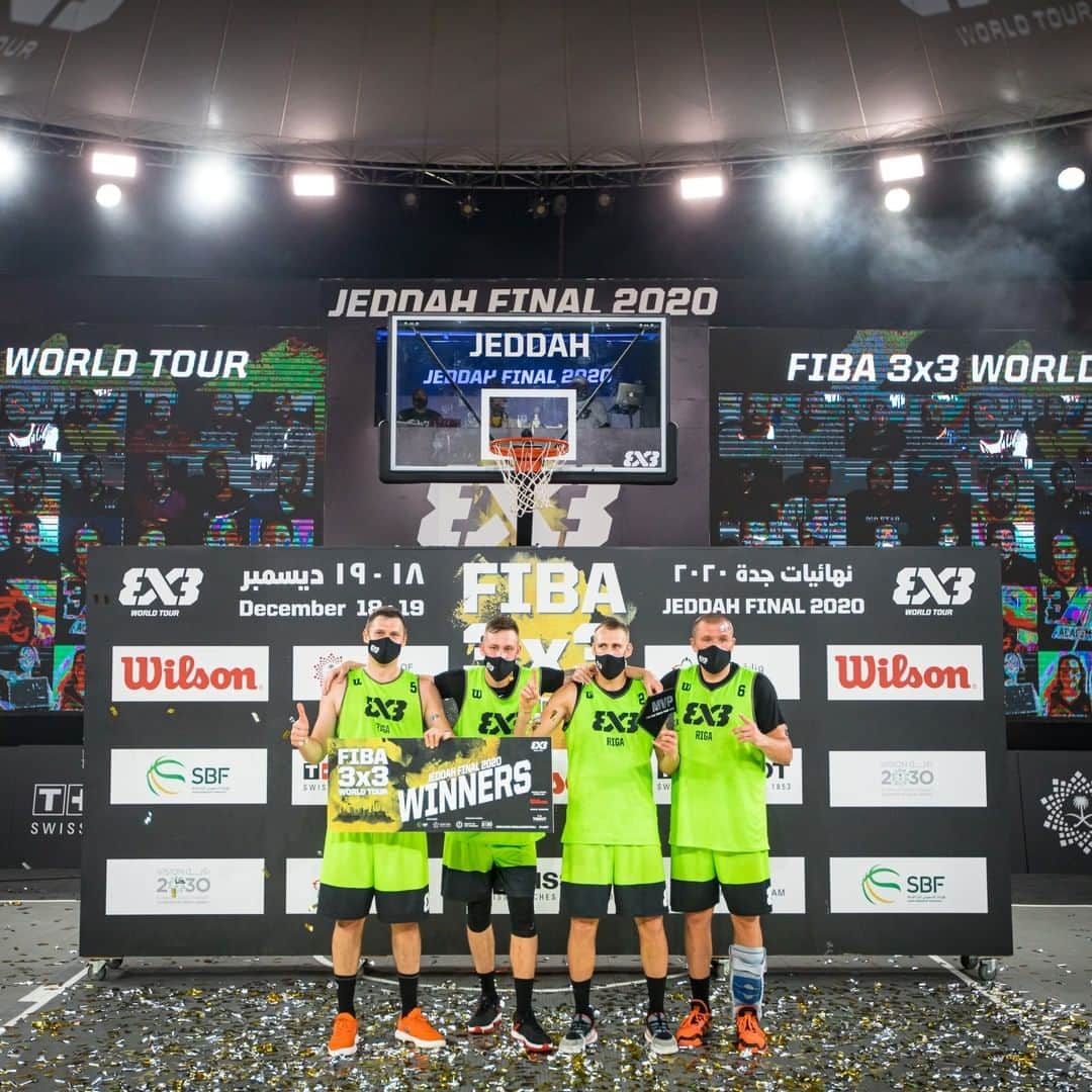 FIBAさんのインスタグラム写真 - (FIBAInstagram)「Riga win @fiba3x3 World Tour 2020 on unbelievable @tissot_official buzzer beater 🤯🔥😱👑」12月20日 18時01分 - fiba