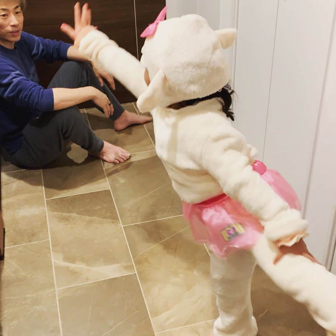田村淳のインスタグラム：「ディズニーアニメ おもちゃドクターのラミーが バレエを踊ってくれました。  おもちゃドクター知ってる？  好きなディズニーアニメなんですか？  #おもちゃドクタードック  #おもちゃドクター  #ラミー」