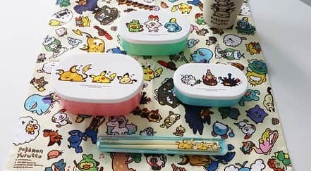 カナヘイさんのインスタグラム写真 - (カナヘイInstagram)「本日12/19(土)からポケモンセンターにてコラボ第3弾が発売になりました🎉 写真にないアイテムもいろいろありますのでぜひ見てみてください☺️ オンラインショップもあります※フィギュアコレクションは店頭のみ https://www.pokemoncenter-online.com/?main_page=product_list&sort=new&keyword=Pokemon_Yurutto」12月20日 10時11分 - kanahei_