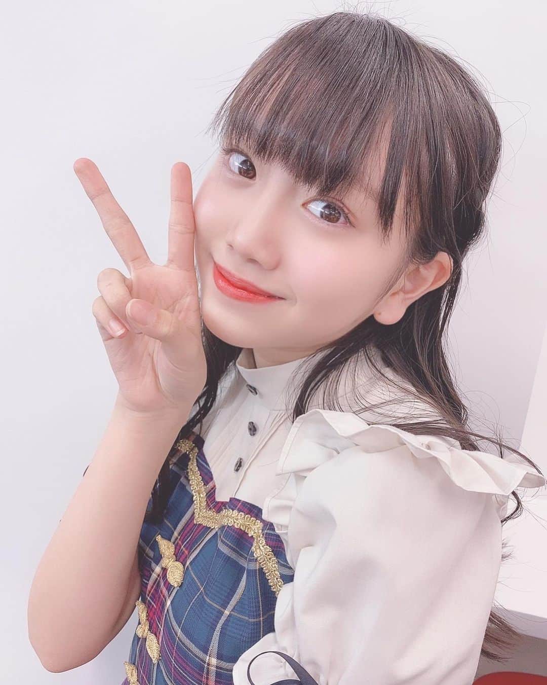 村田万葉さんのインスタグラム写真 - (村田万葉Instagram)「✌🏻 ・ ・ ・ ・ #アイドル #dela」12月20日 10時21分 - dela_muratakazuha