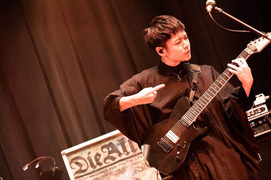 佑聖 のインスタグラム：「AKi 「Live Stream #05 -Rare Tracks-」   phot by @luckyhappyshun #Ibanez」