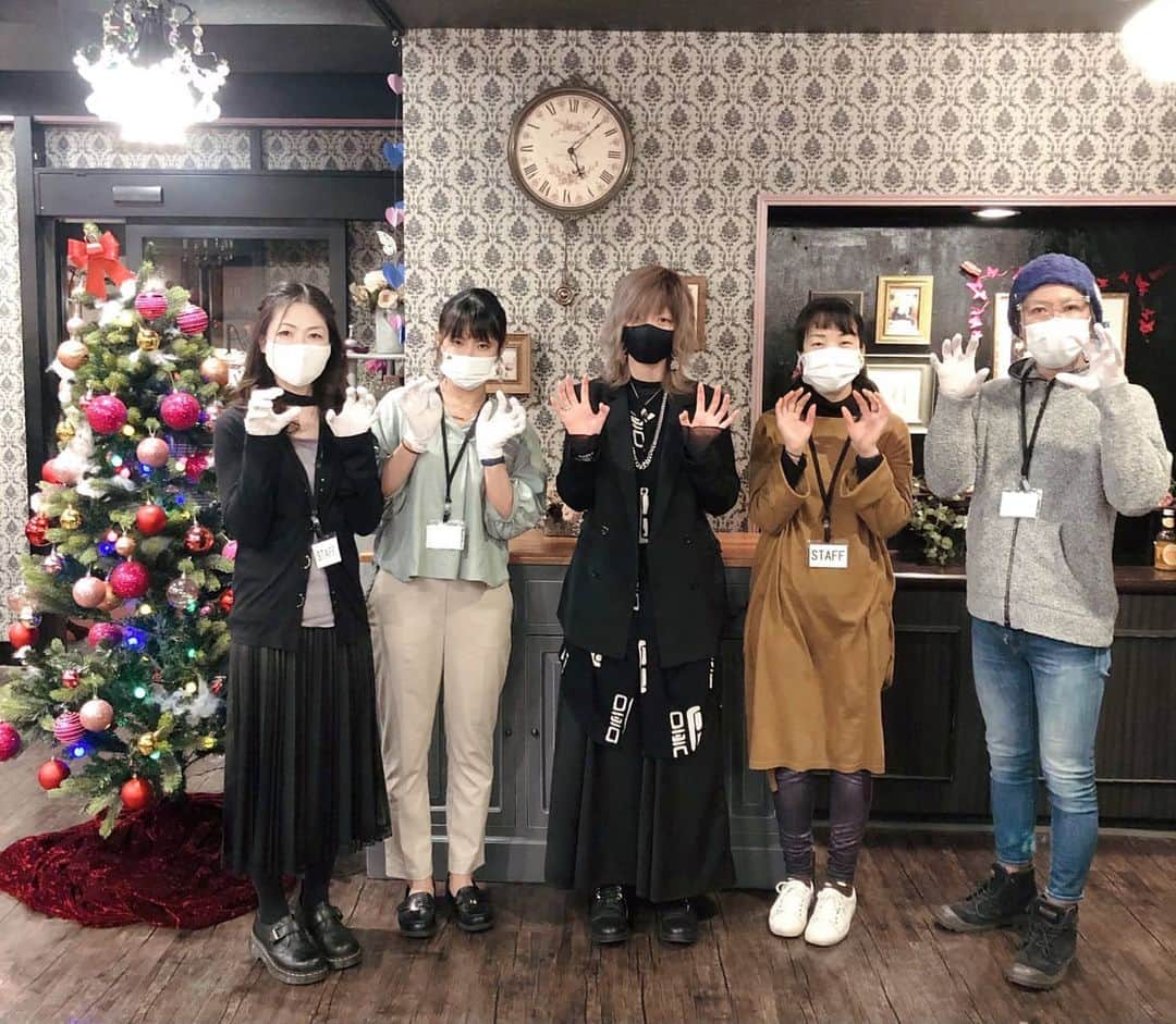 杉浦アヤカのインスタグラム：「皆の着用画像お待ちしております♡♡  本当に素敵な時間をありがとうございました！！  #銀時 #アクセサリー #コラボ」