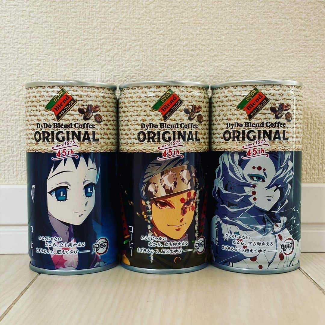 のインスタグラム：「鬼滅缶、近所をまわりに回って新メンバーをゲットしました！ しかし、発見出来たのは３缶のみ😱 正直、長崎に行った時もコンビニ立ち寄ってました😅 これはもう自動販売機にかけるしかないのか⁉️ あれ、鬼滅自動販売機ってどこにあるんだ？ まずはそれを探さないとだ！  #鬼滅の刃 #鬼滅缶」