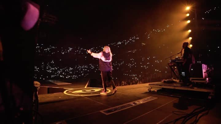 ヘイリー・キヨコのインスタグラム：「Feeling very emo 🥺🥺  Miss this and you and everyone who’s been a part of this journey... can’t wait to be reunited  one day soon」
