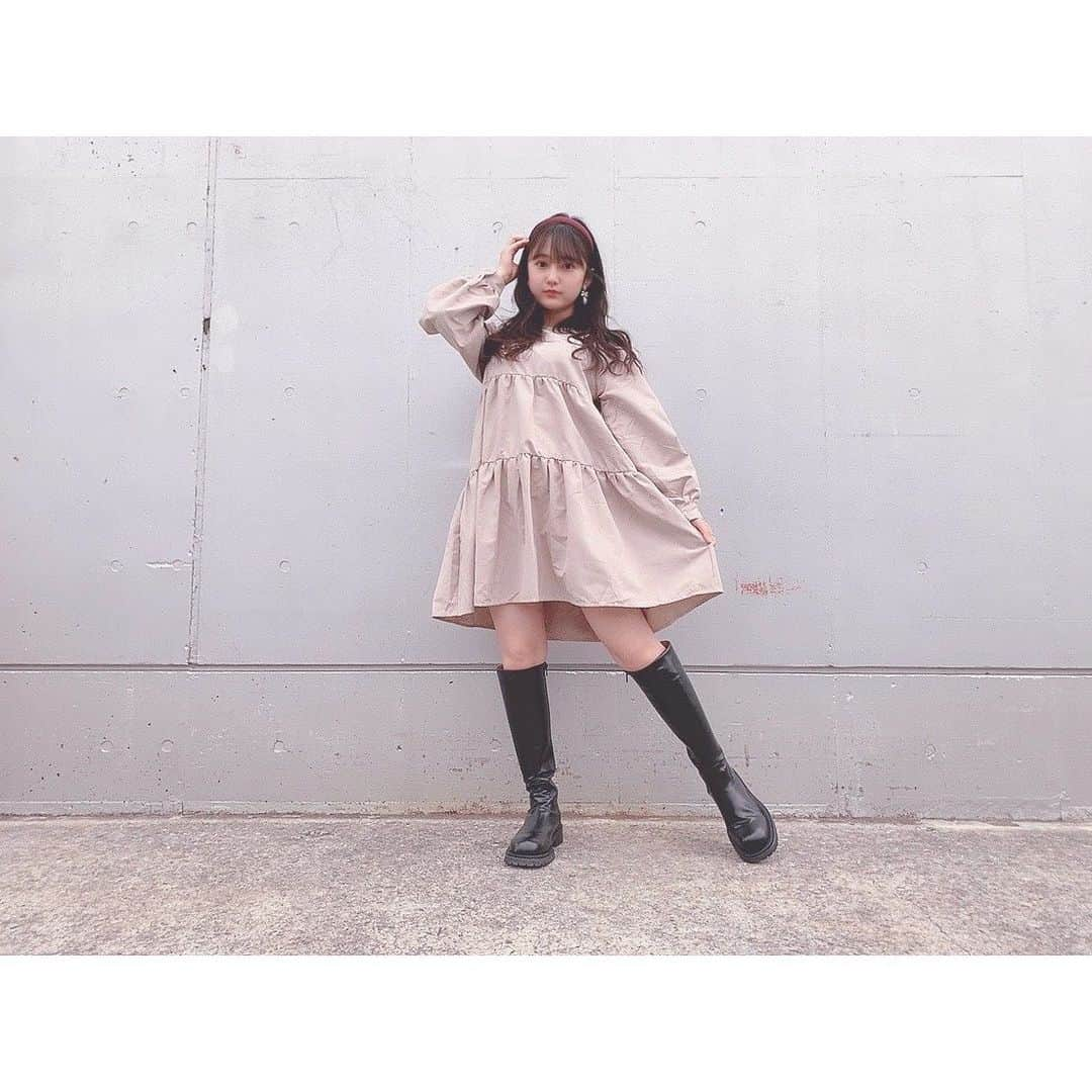 鈴木くるみさんのインスタグラム写真 - (鈴木くるみInstagram)「昨日のお洋服❤ 最近はカチューシャとロングブーツにハマってます❤︎"  #私服 #カチューシャ #ロングブーツ #ワンピース」12月20日 11時55分 - kurumi_akb48