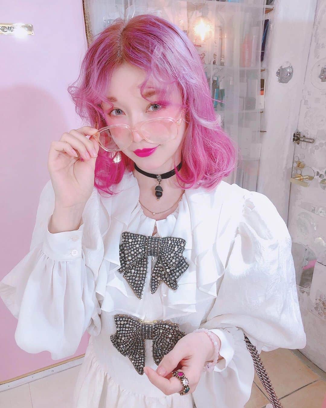 のインスタグラム：「ニューヘアカラー🧜‍♀️ 新发色🧜‍♀️ in Number406 美容室 #harajuku #ヘアカラー」