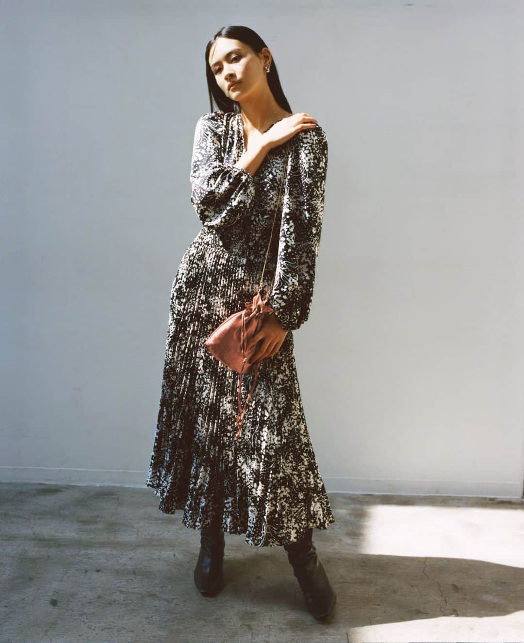 のインスタグラム：「#SNIDEL⁠ #winter⁠ #dress」