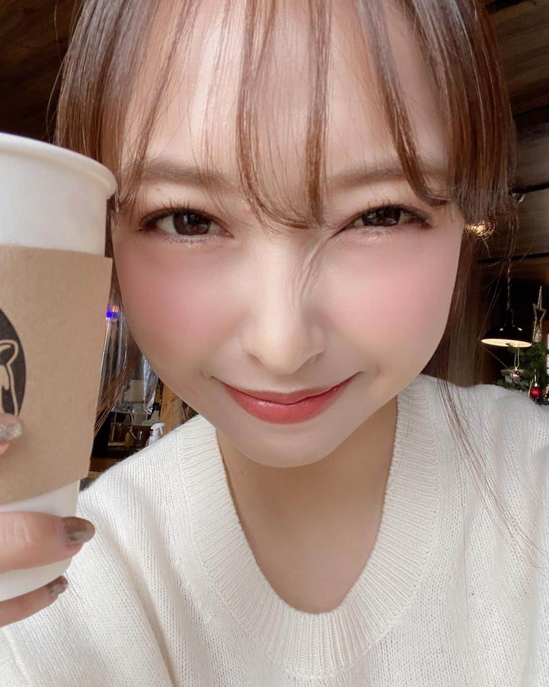 山内遥さんのインスタグラム写真 - (山内遥Instagram)「.  今日寒すぎません？？びっくりした。 みんな風邪引かないようにね🐨 さてとM-1までにはお家に帰らないと🏅 .」12月20日 13時18分 - haruka__yamauchi