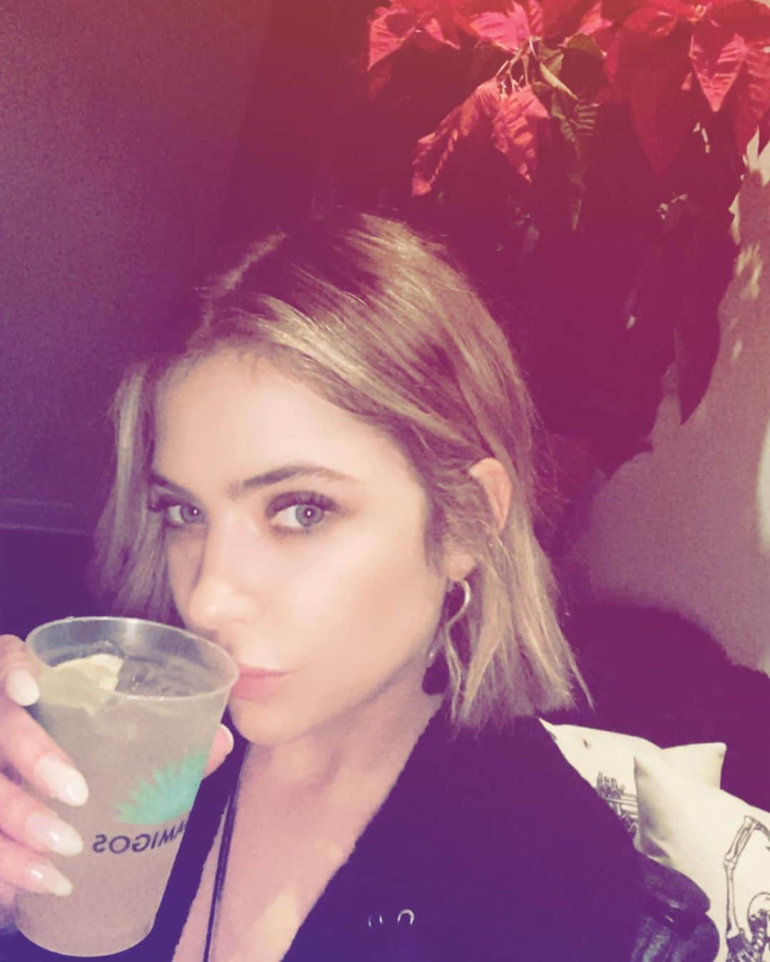 アシュレイ・ベンソンのインスタグラム：「Celebrating my birthday with my favorite @casamigos」