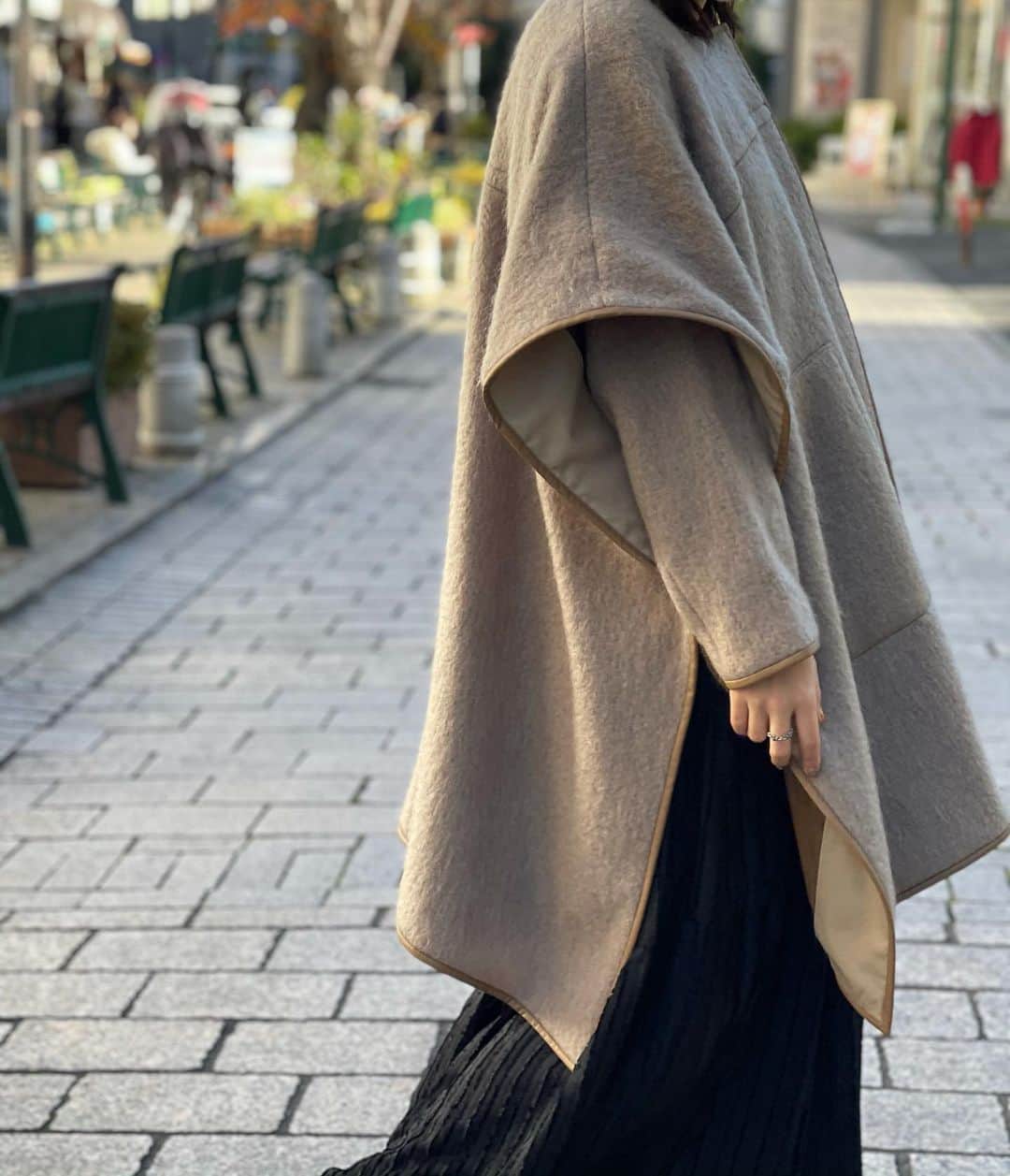 のインスタグラム：「【WOMEN's ITEM】 . . outer 〈BRACTMENT〉 3625-162-1695 ¥25,000+tax . skirt 〈BRACTMENT〉 3624-162-2027 ¥14,000+tax . . ▫️営業時間 11:00-19:00 . . ☎︎03-5731-8531 お電話にて通販も承っております。 .  #unitedarrows  #ユナイテッドアローズ #greenlabelrelaxing  #グリーンレーベルリラクシング #jiyugaoka #自由が丘 #BRACTMENT #instafashion #styling #ootd  #glr_jiyugaoka_snap #glrsnap #glrsnap_women」