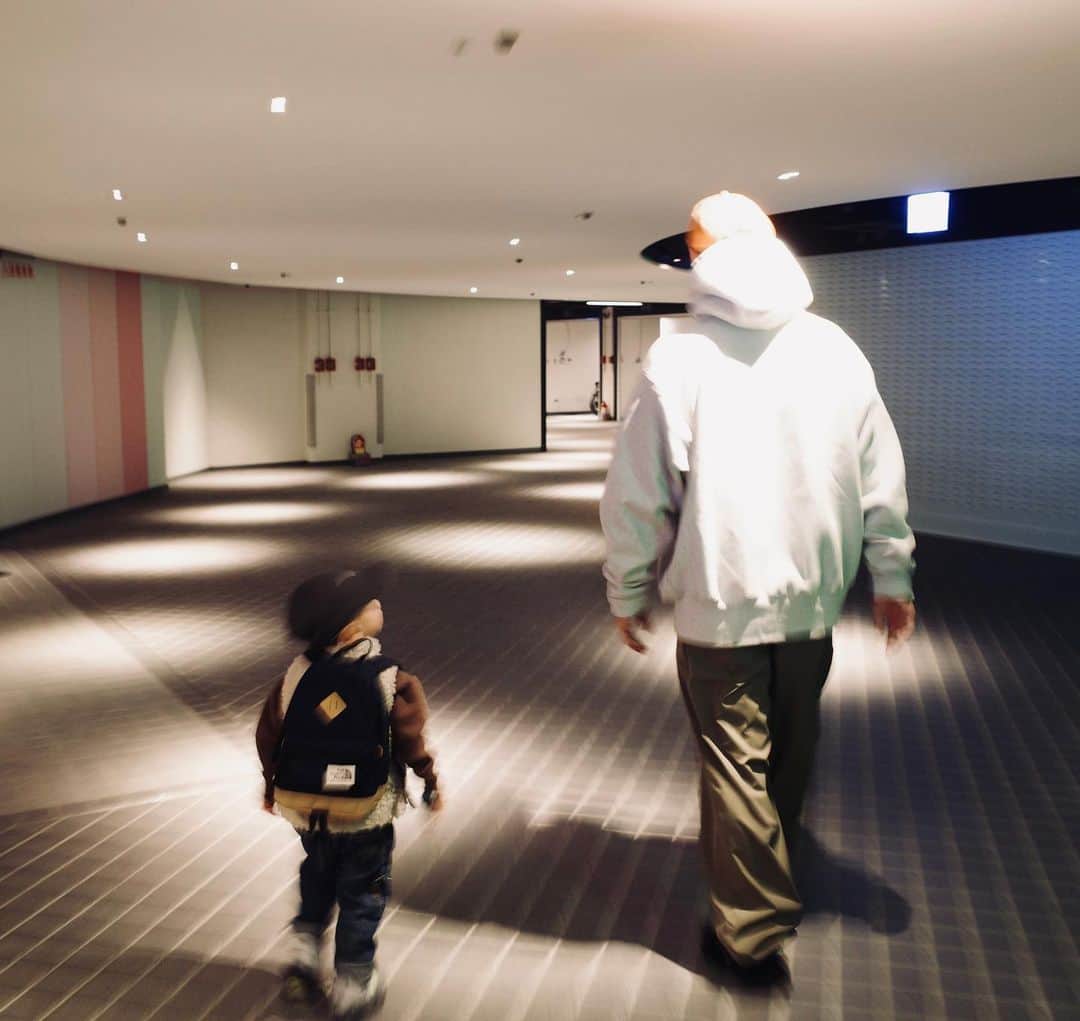 余文樂のインスタグラム：「👦🏻👨🏻」