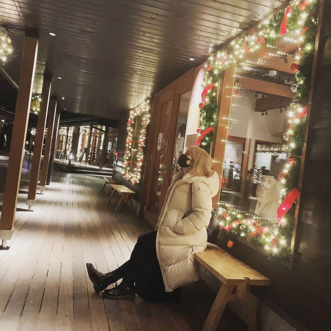 榎本温子さんのインスタグラム写真 - (榎本温子Instagram)「#Christmas #instagood #happy #karuizawa #ハルニレテラス #photography #軽井沢 #instadrive」12月20日 14時20分 - atsuko_bewe