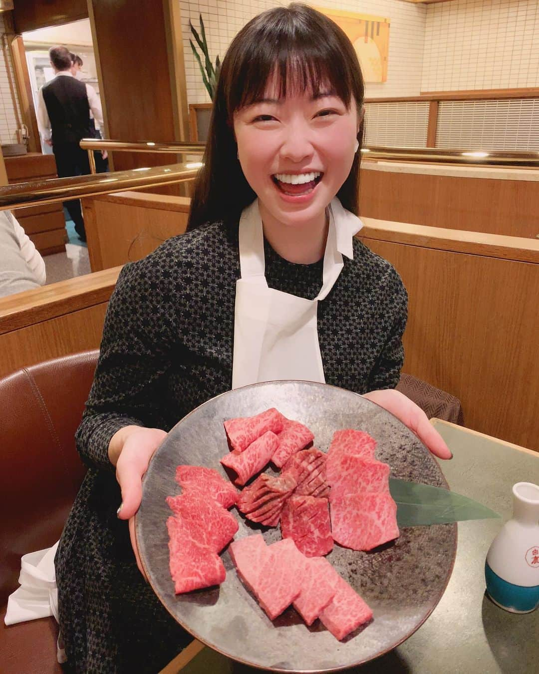 小田飛鳥のインスタグラム：「昨日は美味しいお肉とお酒を鱈腹頂き、久々に楽しく二日酔い💫 今日は10年来のお友達と浅草のメヒコへ…🦩 小さい頃、お祖父ちゃんがいわきのメヒコに連れてってくれたな〜 なかなかの衝撃で味を覚えてなかったので、大人になってリベンジ⭐︎ でも、二日酔いで名物の蟹ピラフは食べられませんでした😂 #ダメな大人 #メヒコ #メヒコフラミンゴ館 #検索してみて」