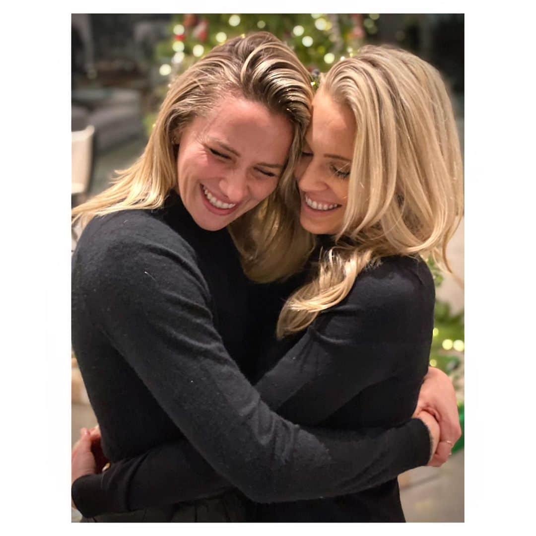 シャンテル・ヴァンサンテンのインスタグラム：「HAPPPPPY QUARANTINE BIRTHDAY... to my bestie of 20 YEARS!!! I am so lucky we could make the best of this year to celebrate you my dearest. It is not often we get simple moments to share with loved ones and I am beyond grateful to be celebrating your life, the woman you have become and the friendship that we have had for TWO DECADES!!! I love you always LaLa... we still have more memories to make, late night Shakira dancing sessions and world to explore. I LOVE YOU!!! #BestieBirthday #PostNegativeTestHug」