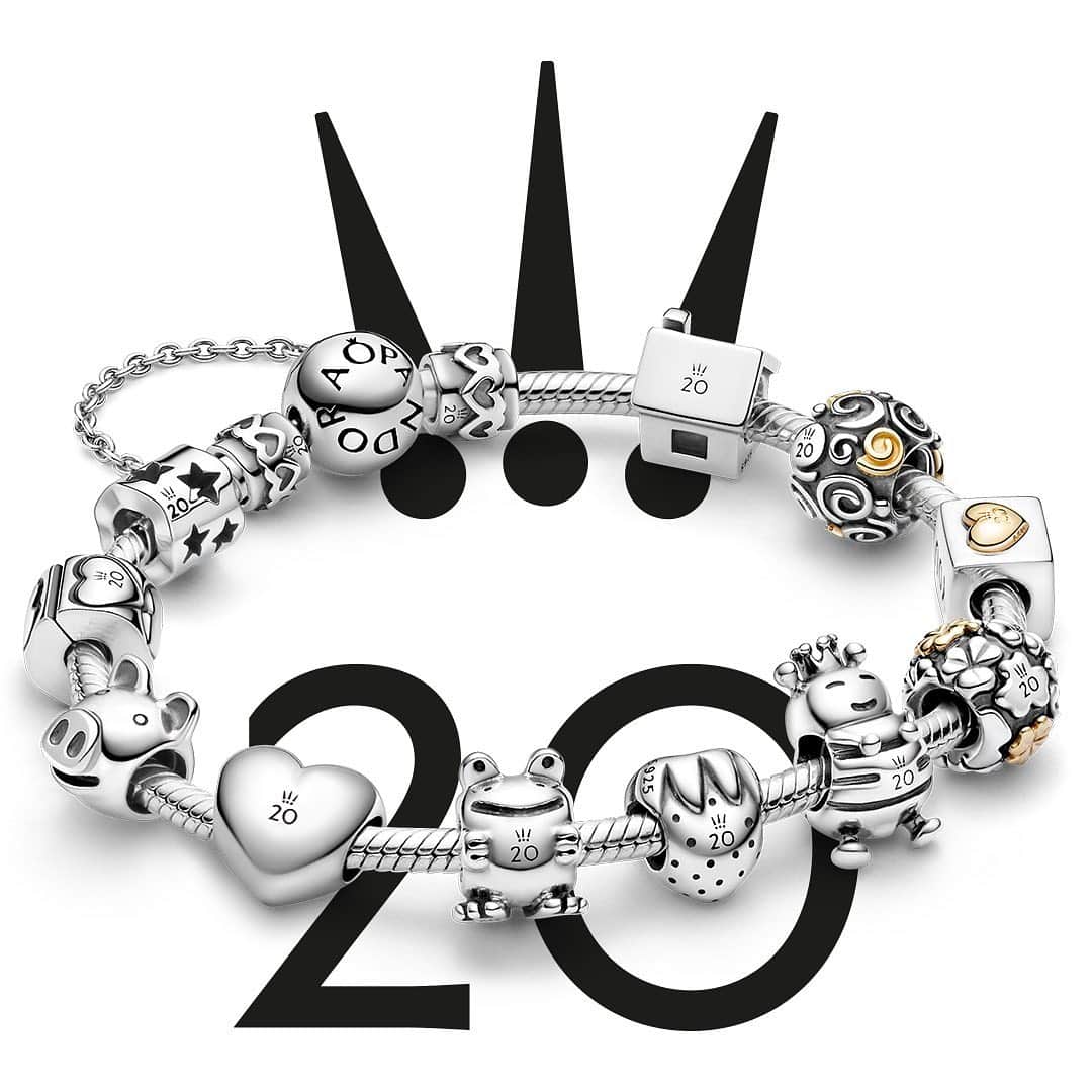 PANDORAさんのインスタグラム写真 - (PANDORAInstagram)「Your Pandora story starts with your charms and this 2020 Limited Edition House Charm symbolised so much to so many around the world since its first launch. This is the very last limited-edition charm we will release to celebrate 20 years of the Pandora Moments charm bracelet. Be fast in collecting this final charm! Only one can be purchased per person.   The charm launches today at 8am local time (CET, GMT, HKT, EST, AEDT, NZ). It will be available online and in-store in selected markets. #Pandora20 #LimitedEdition  Update on COVID-19 situation: Please make sure to follow health guidelines put in place by your local government/health authorities and visit our website to find out if stores are closed in your country. We encourage you to use our online store that offers access to the Pandora universe and product assortment.」12月20日 16時17分 - theofficialpandora