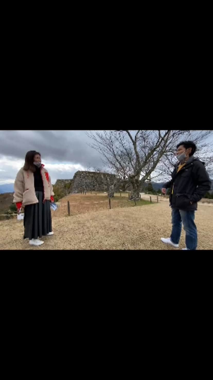 橋本昌彦のインスタグラム：「竹田城にて想いを語るの巻🌈」
