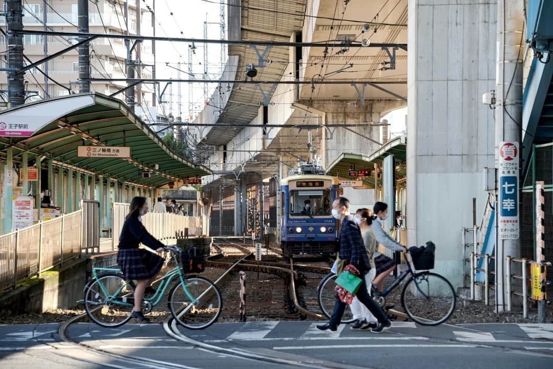 東京都庁広報課さんのインスタグラム写真 - (東京都庁広報課Instagram)「「王子駅前 Ouji (2020.11月撮影)」最寄り駅：王子駅 #都電  #散策　#都電荒川線　#飛鳥山公園　#南北線　#京浜東北線 #tokyotokyo #tokyogram #moodygrams #jp_gallery #ptk_japan #gdayjapan #realtokyo #beautifuldestinations #tokyojapan #instatokyo #loves_nippon #phos_japan #bestjapanpics #cooljapan #japan_of_insta #photo_jpn #illgrammers　 #景色 #東京 #Tokyo #东京 #도쿄 #tokyogood」12月20日 17時00分 - tocho_koho_official