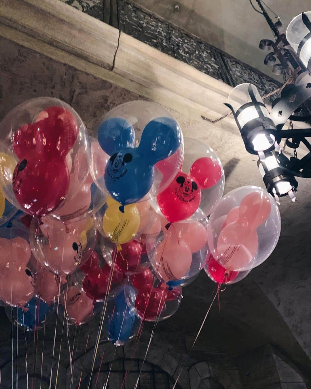 岡田沙知さんのインスタグラム写真 - (岡田沙知Instagram)「. おやすみ🥱🤍🎈 . #disneysea」12月21日 2時42分 - sa__chi__01