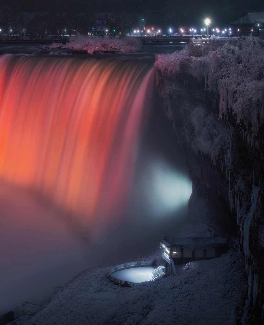 Earth Picsさんのインスタグラム写真 - (Earth PicsInstagram)「Niagara Falls, Ontario, Canada by @kaiyhun」12月21日 3時00分 - earthpix