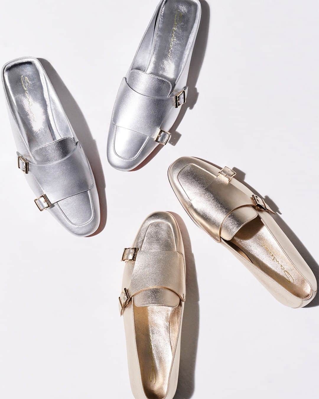 サントーニのインスタグラム：「This is your time to shine, let your inner sparkle reflect on the outside by wearing a pair of special shoes.  #Santoni #madeinsantoni #asparkofbeauty」
