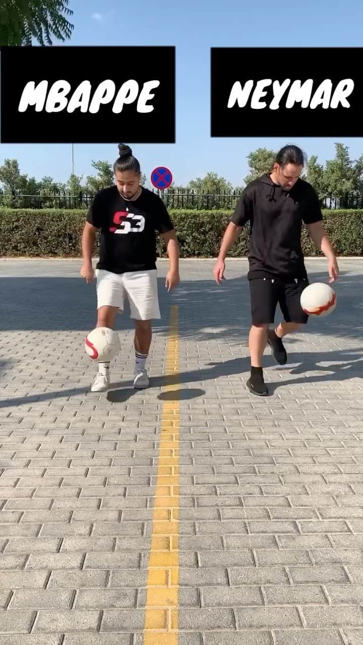 ショーン・ガルニエのインスタグラム：「I choosed Pele or Maradona at the end ?⬇️⬇️ Feat @andreasfreestyles3  #seanfreestyle #seangarnier #urbanballer #football #skills」
