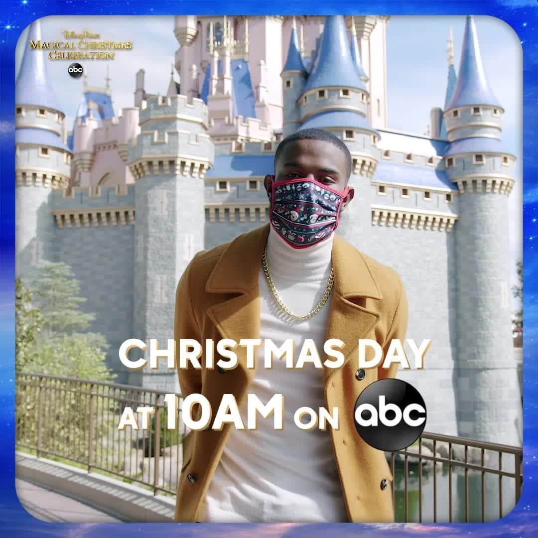 アメリカン・ブロードキャスティング・カンパニーのインスタグラム：「Make your season bright with @freeform's @trevorjackson5 and watch the #DisneyChristmasCelebration, Christmas morning at 10e|9c|p on ABC! @WaltDisneyWorld」