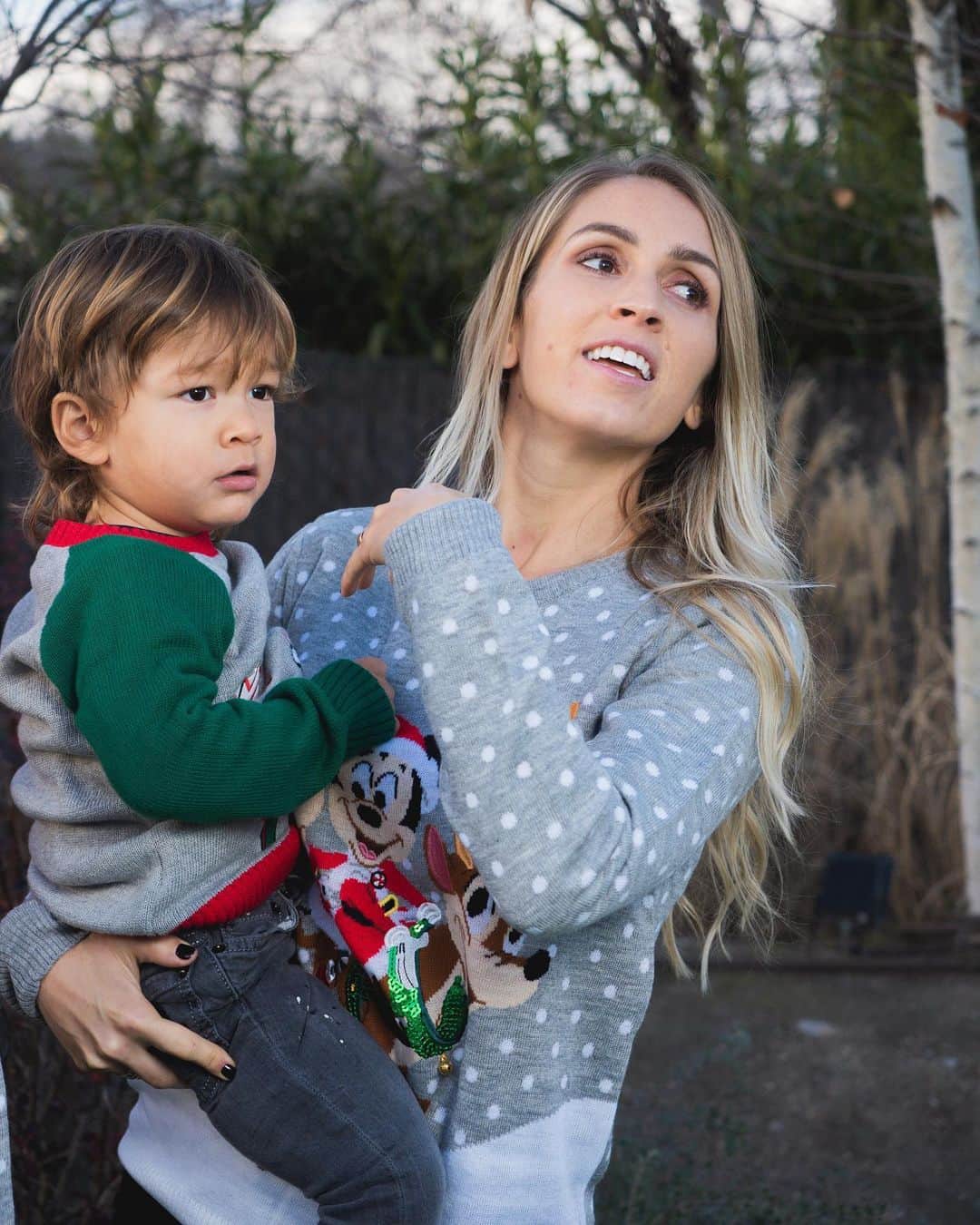 ソフィア・バルビのインスタグラム：「Bebito de mami! ❤️❤️」