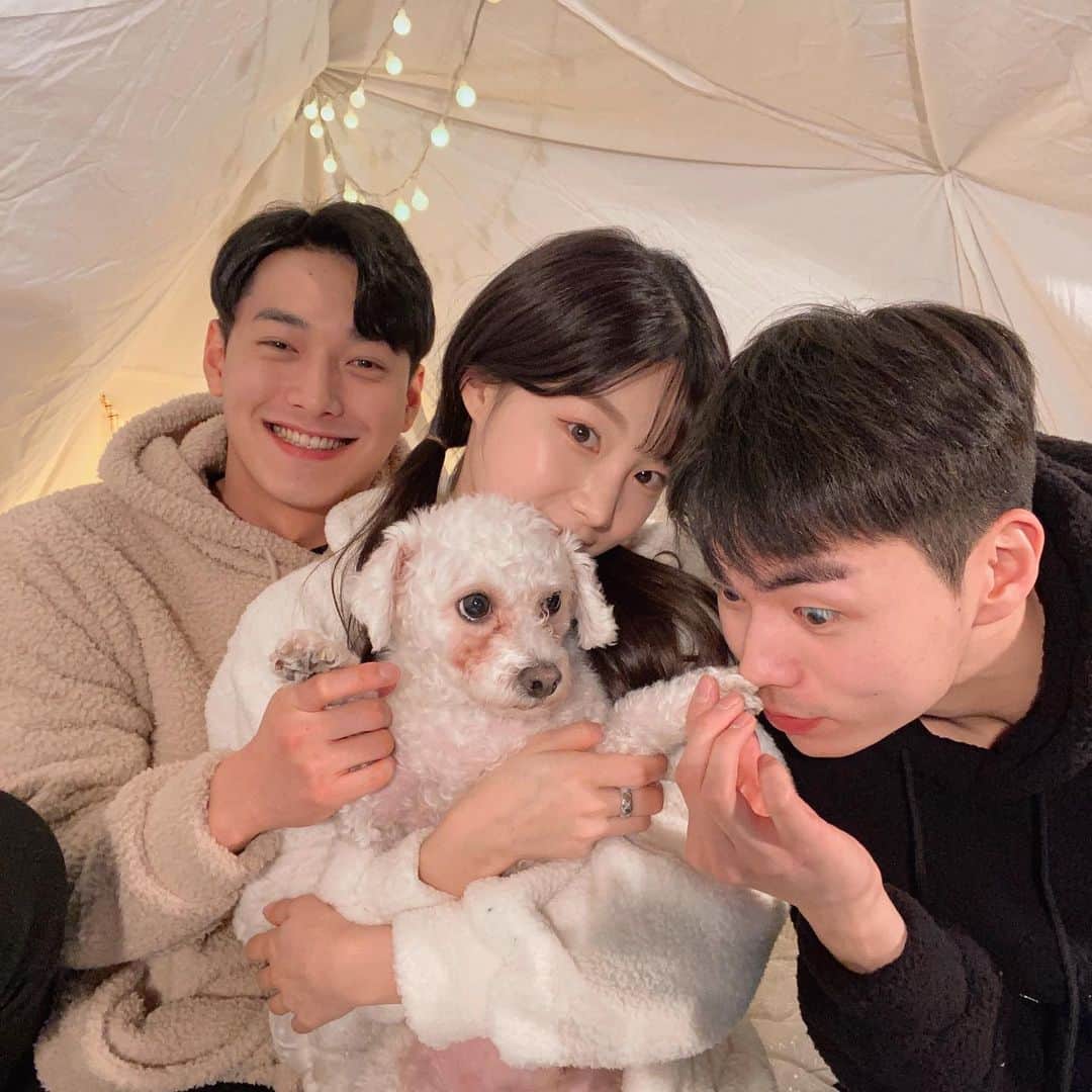 ユン・ダヨンのインスタグラム：「이번에 정말 재밌는 영상 올라갔어요 ㅋㅋㅋㅋㅋㅋ기대해주셔도 좋습니다! 많이 봐주세용🥰  #프로필링크 #WeARE」