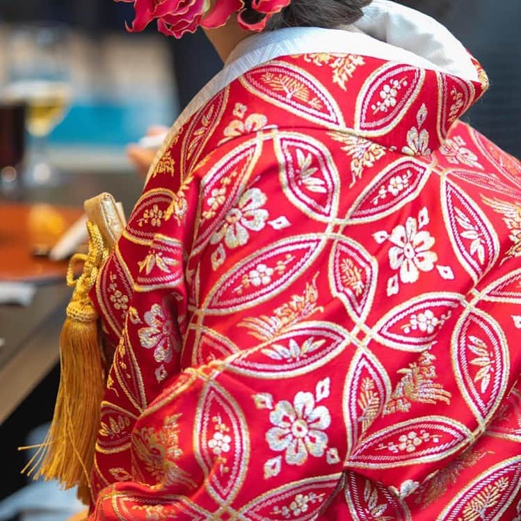 NOVARESE Dress Officialのグルメインスタ