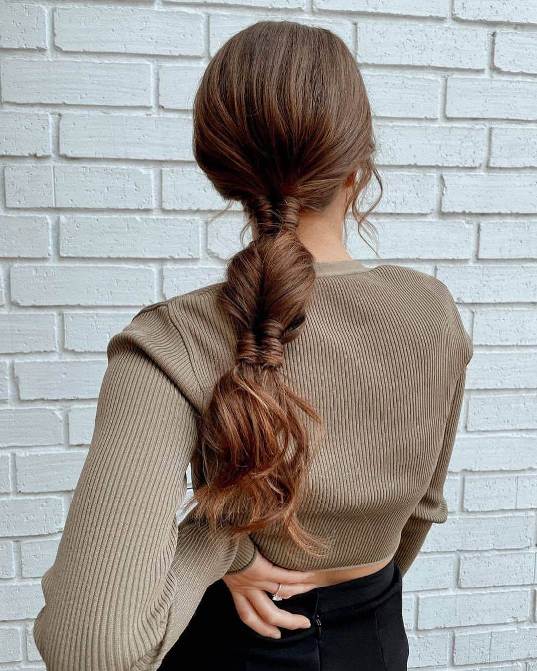 ghd hairさんのインスタグラム写真 - (ghd hairInstagram)「Spending our weekend trying to recreate this braid, anyone else?! 😍✨ @cintiapjasso   #ghd #ghdhairpro #braids #hairenvy #hairgoals #hairstyling #updo #intricatebraids #braidloving」12月20日 19時36分 - ghdhair