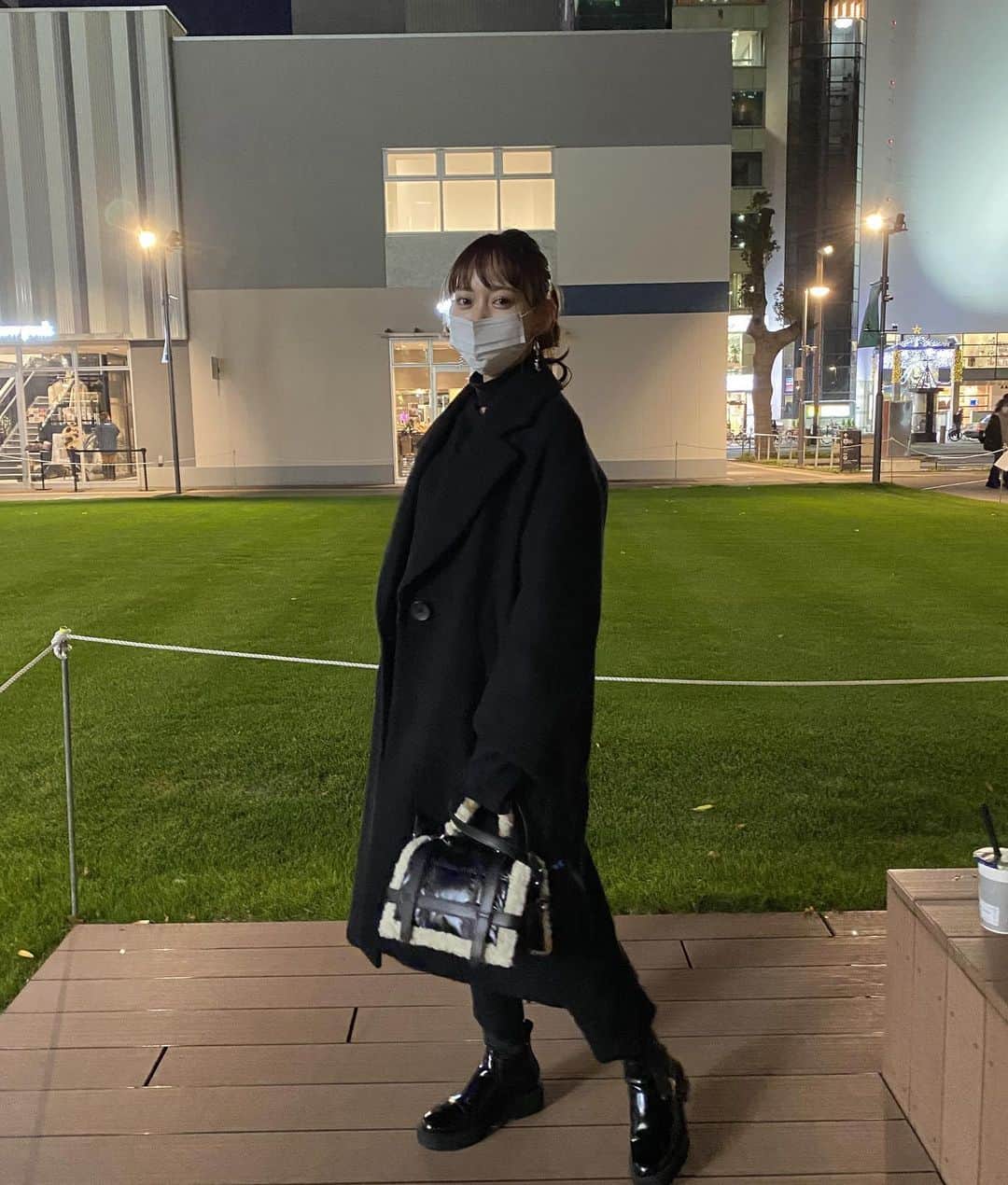 野島樺乃さんのインスタグラム写真 - (野島樺乃Instagram)「. 🐕‍🦺  鞄一目惚れしたの」12月20日 20時00分 - nojimakano_0906