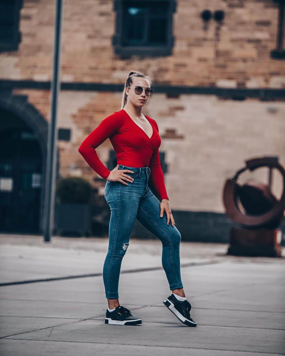Carina Kröllさんのインスタグラム写真 - (Carina KröllInstagram)「. 𝚆𝚎 𝚍𝚘𝚗‘𝚝 𝚐𝚘 𝚝𝚑𝚛𝚘𝚞𝚐𝚑 𝚊𝚕𝚕 𝚝𝚑𝚊𝚝 𝚏𝚘𝚛 𝚗𝚘𝚝𝚑𝚒𝚗𝚐 ❣️  . . . #shooting#iseered#style#fitness#goals#sport#performance#passion#gymnasticsshoutouts#inspiration#inspo#gymnast#gymnastics#cologe#0711#stuttgart#girl#germany#fitfamgermany#nationalteam#teamd#carinakroell」12月20日 20時03分 - carinakroell