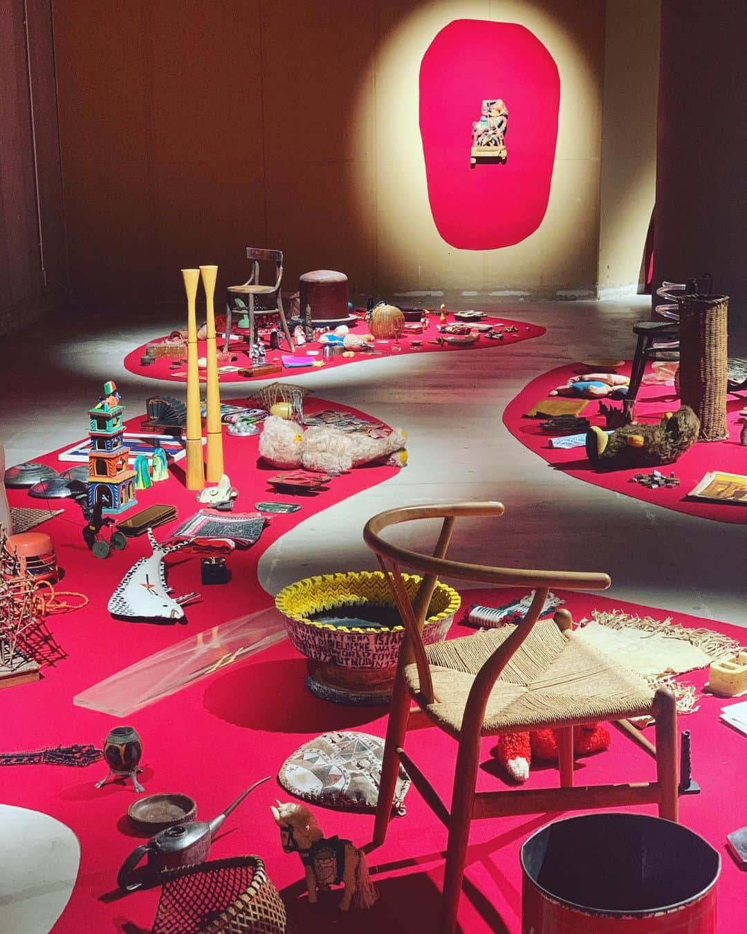 二ノ宮和佳子のインスタグラム：「Inspiring!! @outofmuseum @skwat.site   息子も夢中 #好きの追求 #も1回行こ」