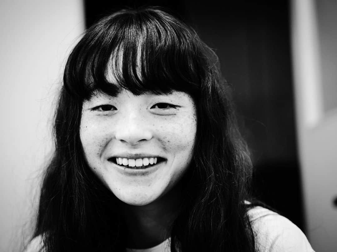 永瀬正敏さんのインスタグラム写真 - (永瀬正敏Instagram)「﻿ ﻿ 《"Smile” from Japan》﻿ ﻿ Photographed by M.Nagase﻿ ﻿ ﻿ ﻿ #Smile #シリーズ #japan #日本﻿ #モトーラ世理奈 さん #serenamotola﻿ #thankyou !! #staysafe ﻿ #笑顔 #届きますように﻿ #永瀬正敏 #masatoshinagase﻿ #masatoshi_nagase_photography﻿」12月20日 20時06分 - masatoshi_nagase_official