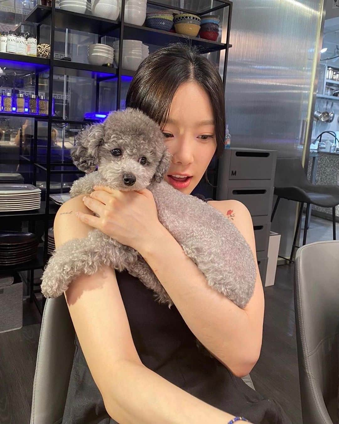 TAEYEONさんのインスタグラム写真 - (TAEYEONInstagram)「@taeyeon_ss ･῾ ᵎ 🐕‍🦺˚ ༘ 🧸⸝⸝ ⤾🐾*﹆ #Taeyeon #태연 #tysone #zero #제로  #taetae #taengoo #taengu #탱구TV  #GG4EVA #GirlsGeneration #snsd #gg #sone #soshi #ohgg #소녀시대 #GG4EVA」12月20日 20時16分 - taeyeondaisy